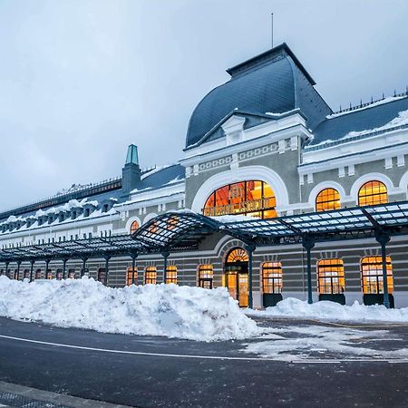 Canfranc Estacion, A Royal Hideaway Hotel - Gran Lujo Eksteriør bilde The railway station